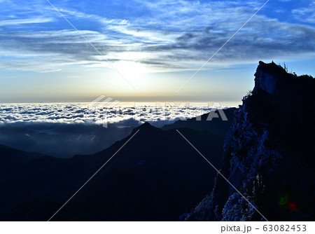 石鎚山天狗岳の朝 石鎚山天狗岳の朝 63082453