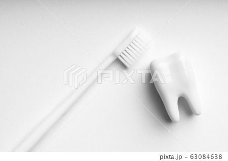 White and monotone color dental care & toothbrush 63084638