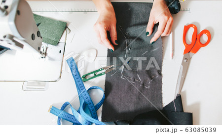 jeans manufacturing seamstress fabric pattern jeans manufacturing seamstress fabric pattern 63085039