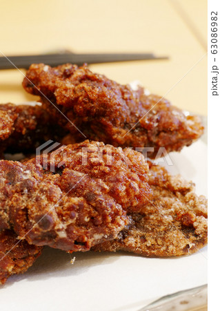 【くじら竜田揚げ】 63086982