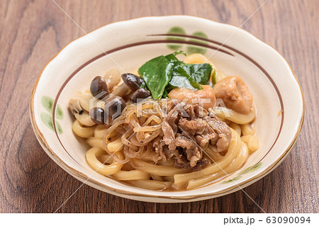 すき焼き風うどん 63090094