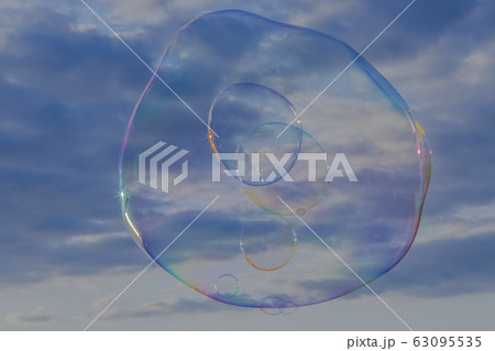 「山口県光市」虹ヶ浜海水浴場・シャボン玉 63095535