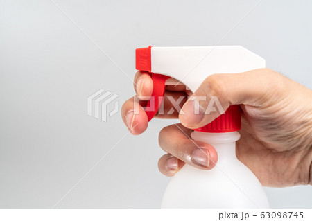 Protective face mask and sanitizer gel dispenser病毒, 傳染病, 生病, 疾病, 武漢肺炎, SARS, 流感, 感冒, 酒精, 消毒 63098745