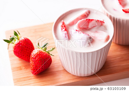 苺ヨーグルト 63103109