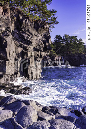 【静岡県】東伊豆・城ヶ崎海岸　大淀小淀 63103795