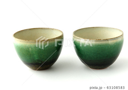 二つの織部焼の汲出し湯呑 二つの織部焼の汲出し湯呑 63108583