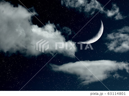 The moon in the night skyのイラスト素材 [63114801] - PIXTA