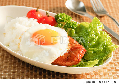 ハンバーグランチ(ロコモコ風) ハンバーグランチ(ロコモコ風) 63115316