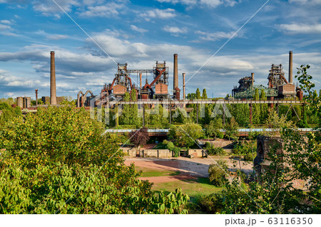 Industrial factory in Duisburg, Germany. 63116350