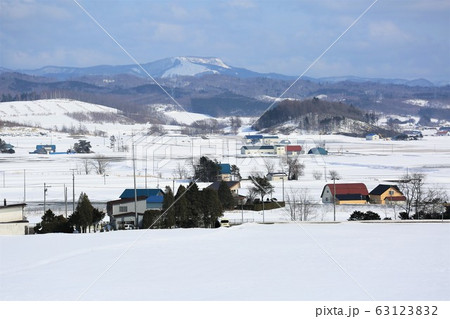 春を待つ北海道（北海道栗山町） 63123832