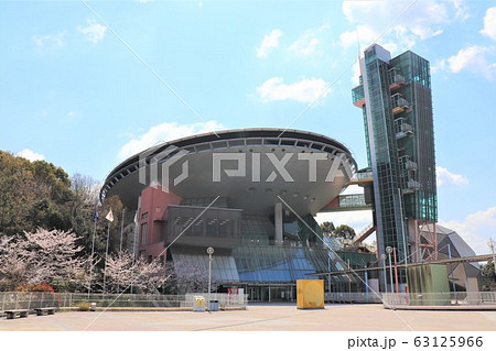 大阪府立大型児童館ビッグバン・春の風景 63125966