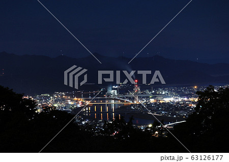 寺山いこいの広場から見る薩摩川内市の夜景の写真素材