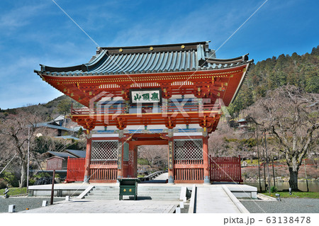 【勝尾寺 山門】 大阪府箕面市大字粟生間谷 【勝尾寺 山門】 大阪府箕面市大字粟生間谷 63138478