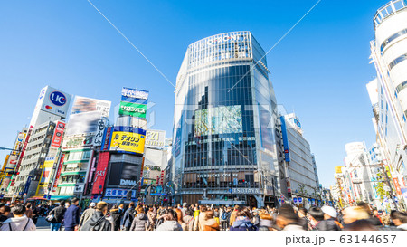 東京渋谷区　スクランブル交差点 63144657