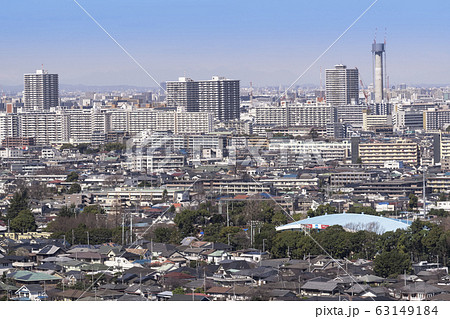 都市風景　ビル群と住宅街　東京都練馬区光が丘周辺の展望 63149184