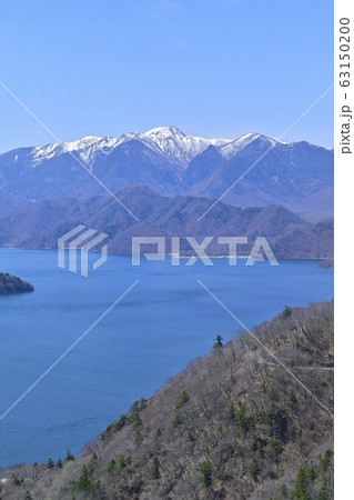 奥日光の日光白根山と中禅寺湖に半月山道路 奥日光の日光白根山と中禅寺湖に半月山道路 63150200