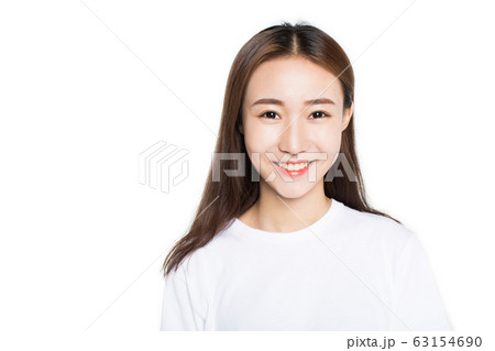 beautiful woman looking at camer beautiful woman looking at camer 63154690