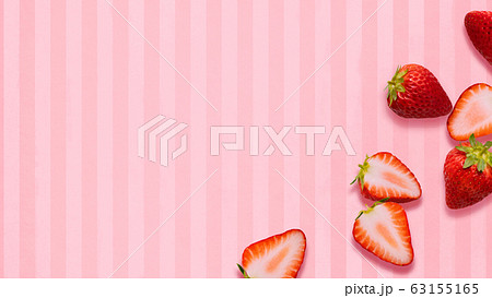 背景-フルーツ-苺-断面-ストライプ 背景-フルーツ-苺-断面-ストライプ 63155165