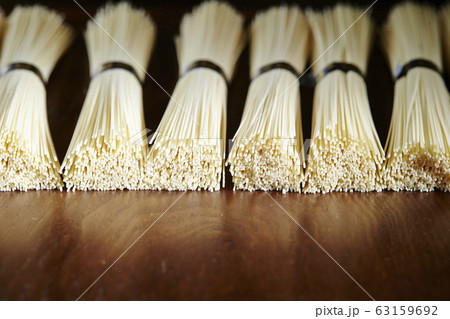 乾麺の素麺 63159692