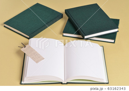 白いページの本 白いページの本 63162343