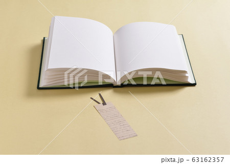 白いページの本 白いページの本 63162357