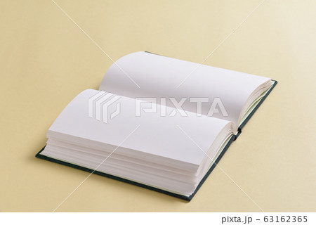 白いページの本 白いページの本 63162365