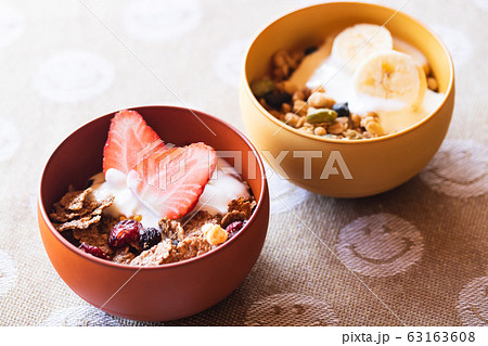 シリアル・グラノーラとブラン 63163608