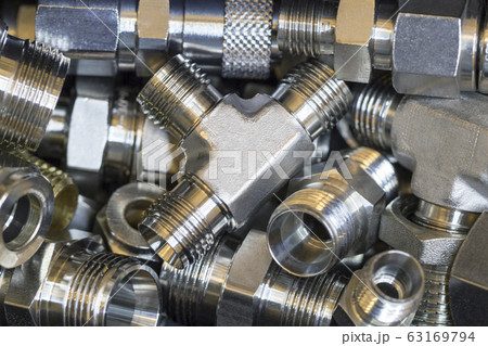 Quick connect fittings coupling for assembling 63169794
