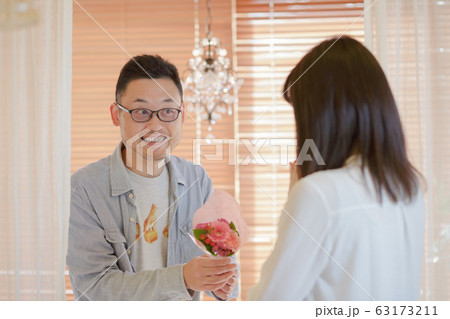 花の贈り物 花の贈り物 63173211