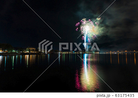 河口湖　(1月　冬花火) 63175435