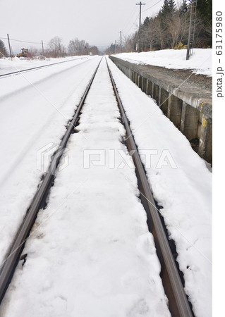 早春の北海道黒松内町JR熱郛駅の風景を撮影 早春の北海道黒松内町JR熱郛駅の風景を撮影 63175980