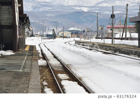 早春の北海道蘭越町JR蘭越駅の風景を撮影 早春の北海道蘭越町JR蘭越駅の風景を撮影 63176324