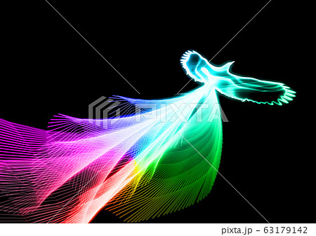 虹色に光輝く伝説の鳥がはばたくのイラスト素材