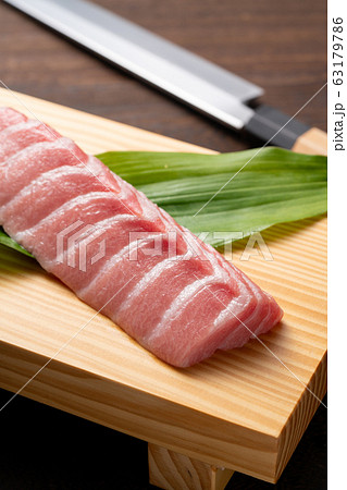 鮪大トロ 63179786