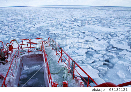 オホーツク海の流氷 オホーツク海の流氷 63182121