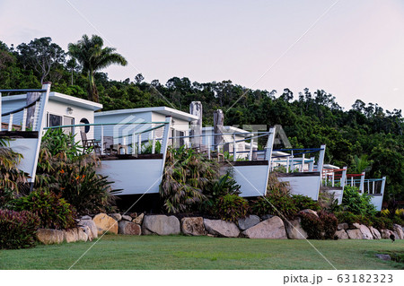 Unique Architecture Shaped Like Boats Unique Architecture Shaped Like Boats 63182323