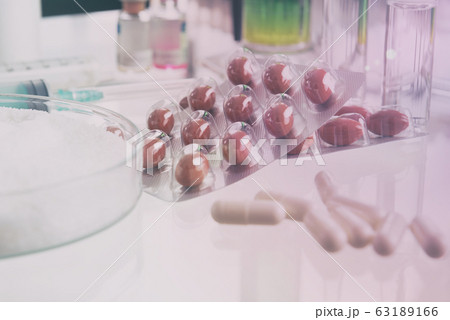 Placebo pills and injection 63189166