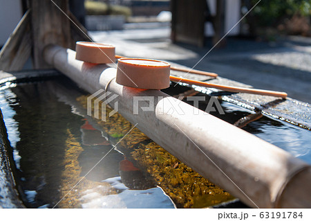 手柄杓、手水社、柄杓、手水鉢, 手水場, 手洗い場、手水舍 手柄杓、手水社、柄杓、手水鉢, 手水場, 手洗い場、手水舍 63191784