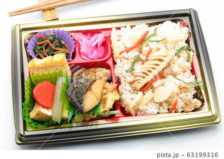 竹の子炊き込みご飯 弁当 竹の子炊き込みご飯 弁当 63199316