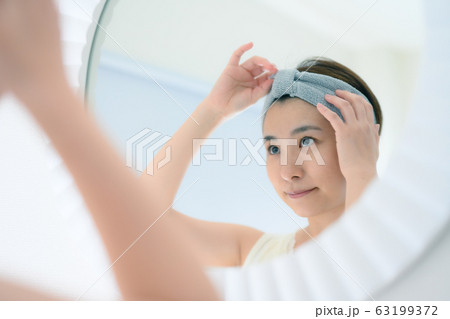 女性　ポートレート 63199372