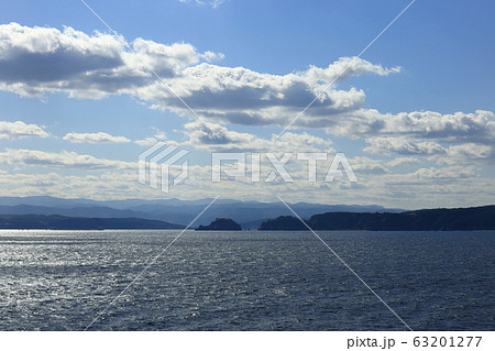 岩手　久慈　久慈湾に浮かぶ牛島 63201277