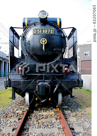 昭和19年製造昭和50年まで走り続けたD511072蒸気機関車 車両真正面から