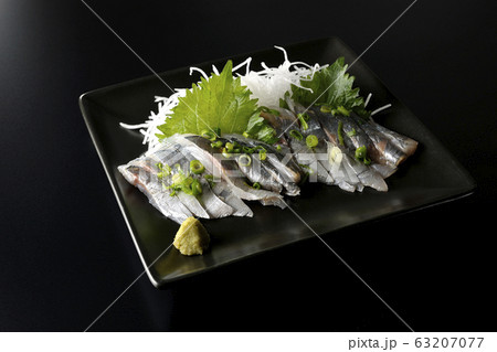 真鯵の刺し身 真鯵の刺し身 63207077