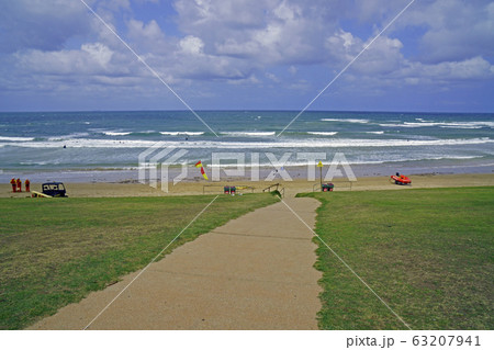 95817　トーキー近辺の海岸　グレートオーシャンロード 63207941