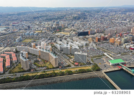 鹿児島市鴨池港付近の上空から 63208903