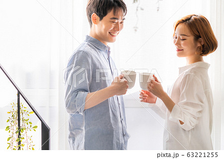 夫婦 恋人 コーヒー 63221255