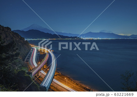 【静岡県】薩埵峠（さった峠）　富士山　駿河湾　夜景　 63221669