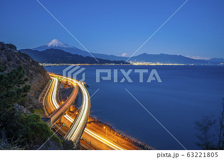 【静岡県】薩埵峠(さった峠) 富士山 駿河湾 夜景 【静岡県】薩埵峠(さった峠) 富士山 駿河湾 夜景 63221805