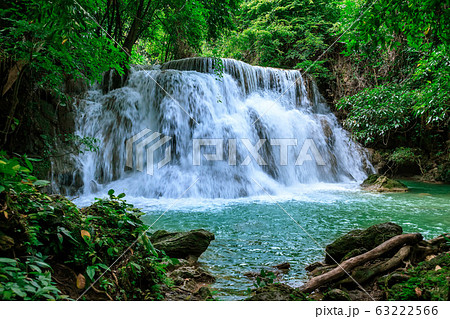 Huai Mae Khamin Waterfall level 3, Khuean 63222566