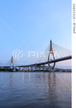 "Bhumibol Bridge 1 and 2", the largest bridge over "Bhumibol Bridge 1 and 2", the largest bridge over 63222665